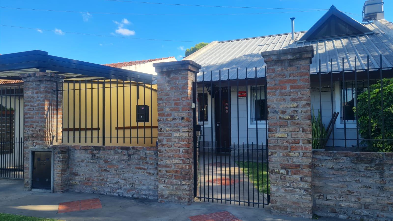 Casa en venta · Castelar, Morón, GBA Oeste, Provincia de Buenos Aires