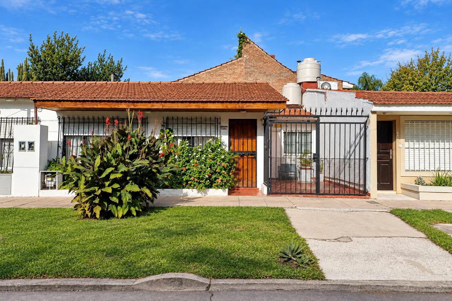 Casa en venta · Castelar Norte, Castelar, Morón, GBA Oeste, Provincia de Buenos Aires