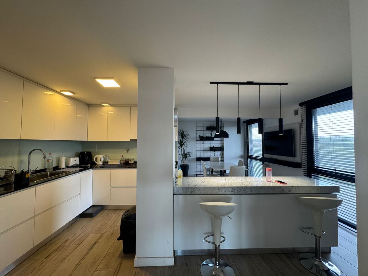 Departamento de 6 ambientes en venta en Valle Escondido - foto 1