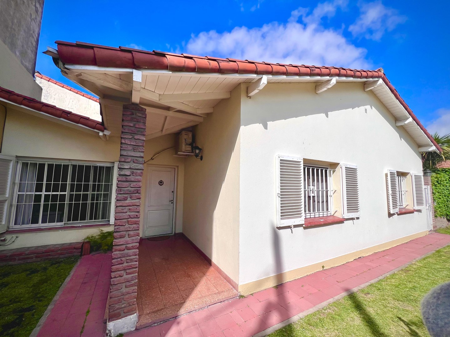 Casa en venta · Castelar, Morón, GBA Oeste, Provincia de Buenos Aires