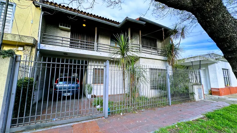 Casa en venta · Castelar Norte, Castelar, Morón, GBA Oeste, Provincia de Buenos Aires