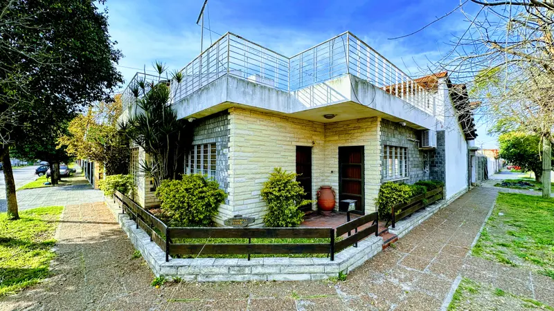 Casa en venta · Castelar Norte, Castelar, Morón, GBA Oeste, Provincia de Buenos Aires