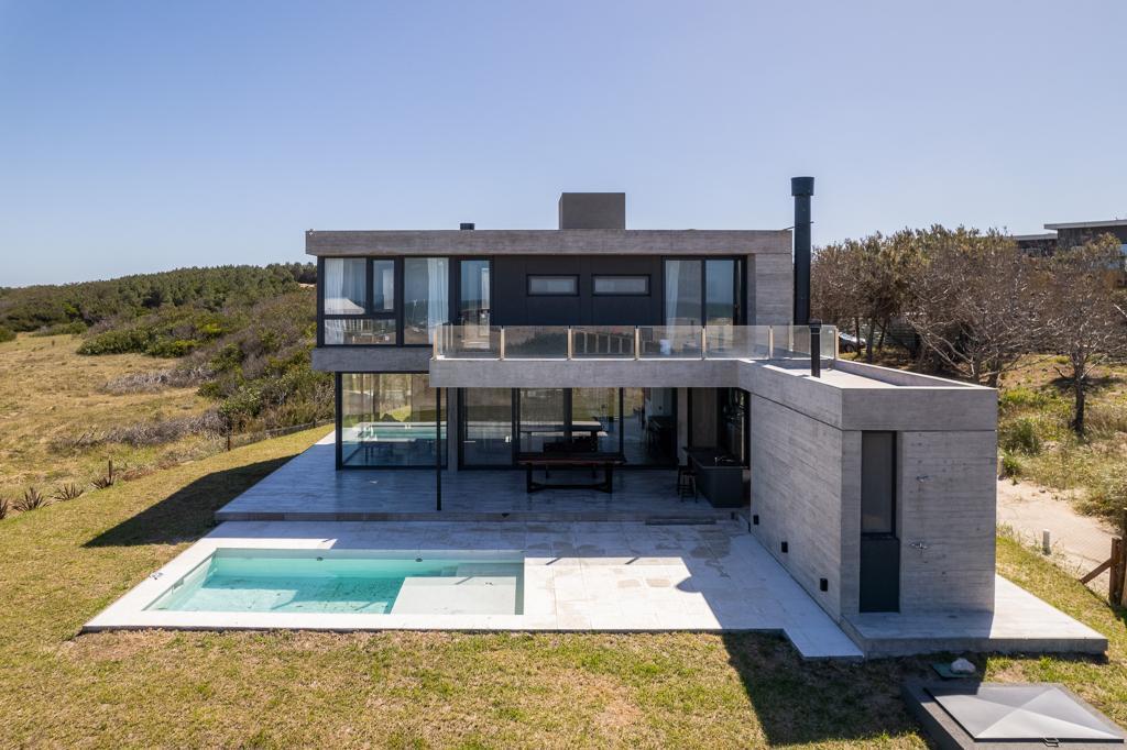 Casa en alquiler temporal · Costa Esmeralda, Punta Medanos, La Costa, Costa Atlántica, Provincia de Buenos Aires Casa en alquiler temporal · Costa Esmeralda, Punta Medanos, La Costa, Costa Atlántica, Provincia de Buenos Aires