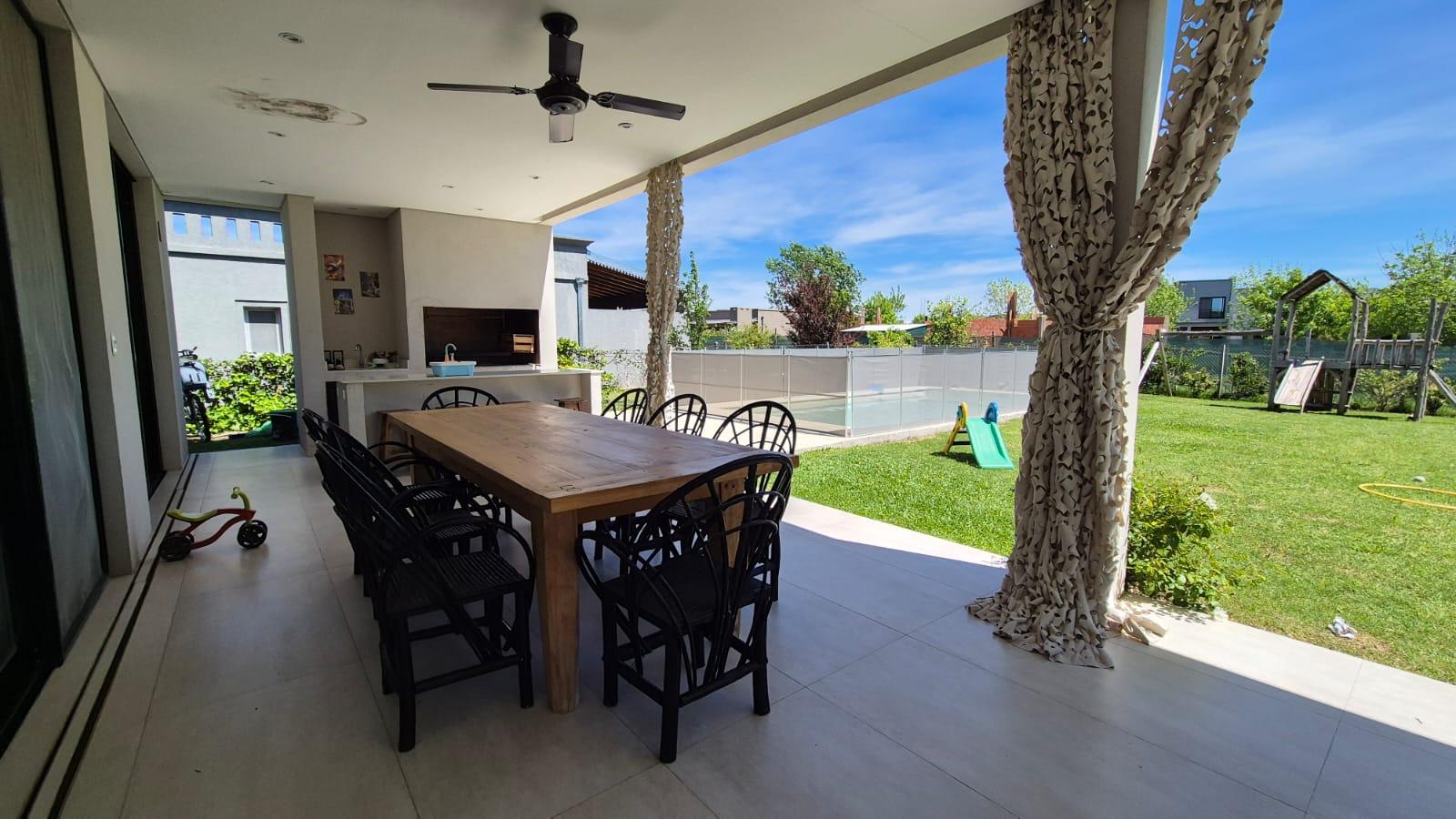 Casa en venta · El Canton - Golf, Escobar, GBA Norte, Provincia de Buenos Aires