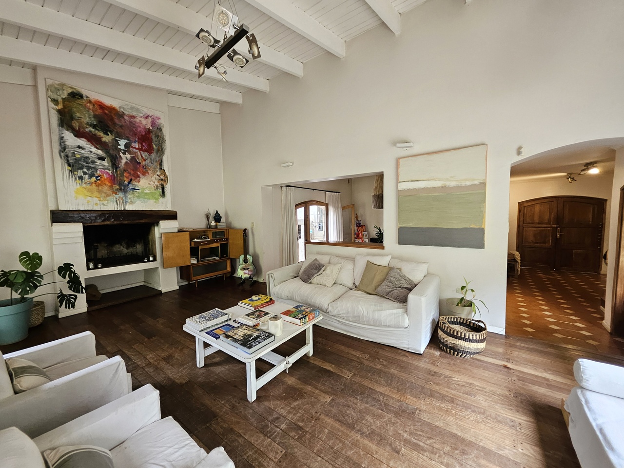 Casa de 6 ambientes en venta en Villa Warcalde – USD 330.000 - foto 1