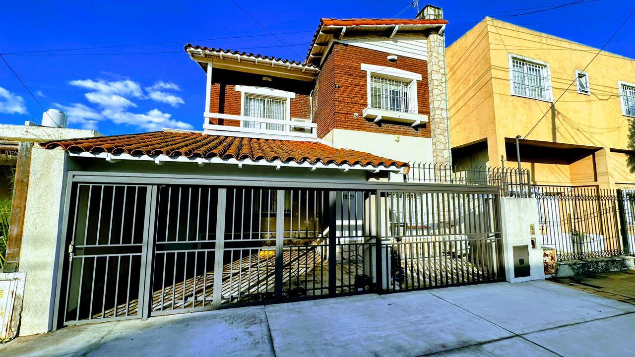 Casa en venta · Castelar Norte, Castelar, Morón, GBA Oeste, Provincia de Buenos Aires