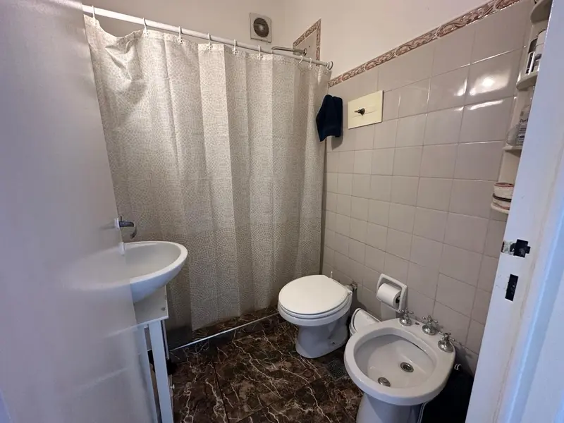 Baño 1H.jpeg