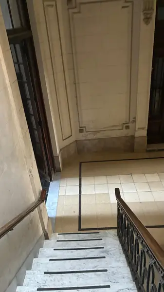 Bme.Mitre.desde.escalera.jpeg