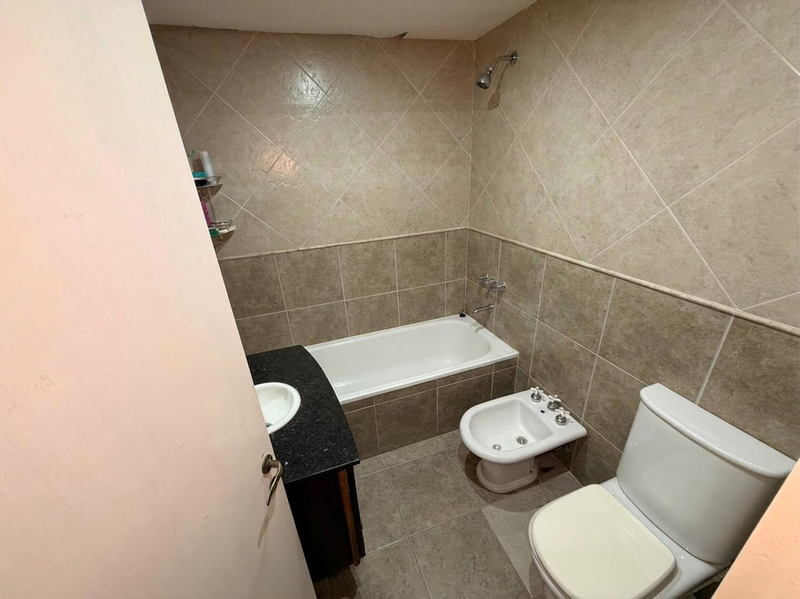 baño de abajo.jpeg