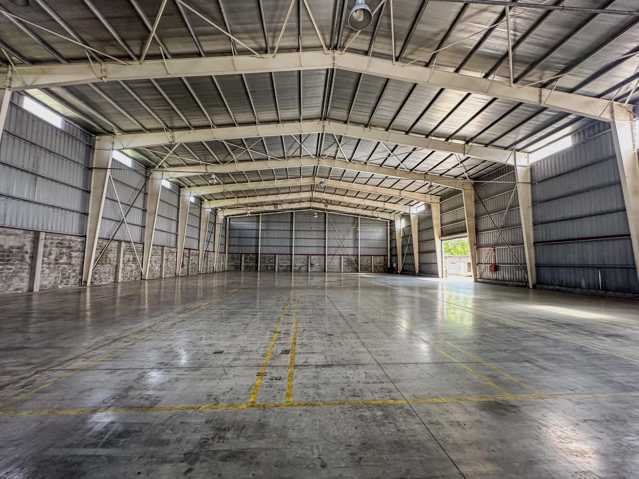 Depósito en alquiler · Cuartel V, Moreno, GBA Oeste, Provincia de Buenos Aires Depósito en alquiler · Cuartel V, Moreno, GBA Oeste, Provincia de Buenos Aires