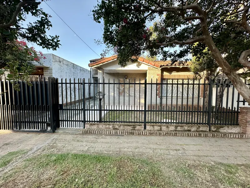 Casa en venta · Morón Sur, Morón, Morón, GBA Oeste, Provincia de Buenos Aires