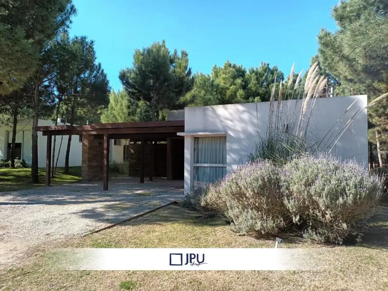 Casa en venta · Costa Esmeralda, Punta Medanos, La Costa, Costa Atlántica, Provincia de Buenos Aires