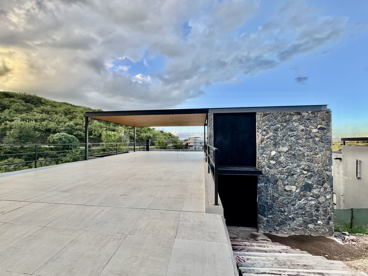 Casa de 5 ambientes en venta en La deseada – USD 410.000 - foto 1