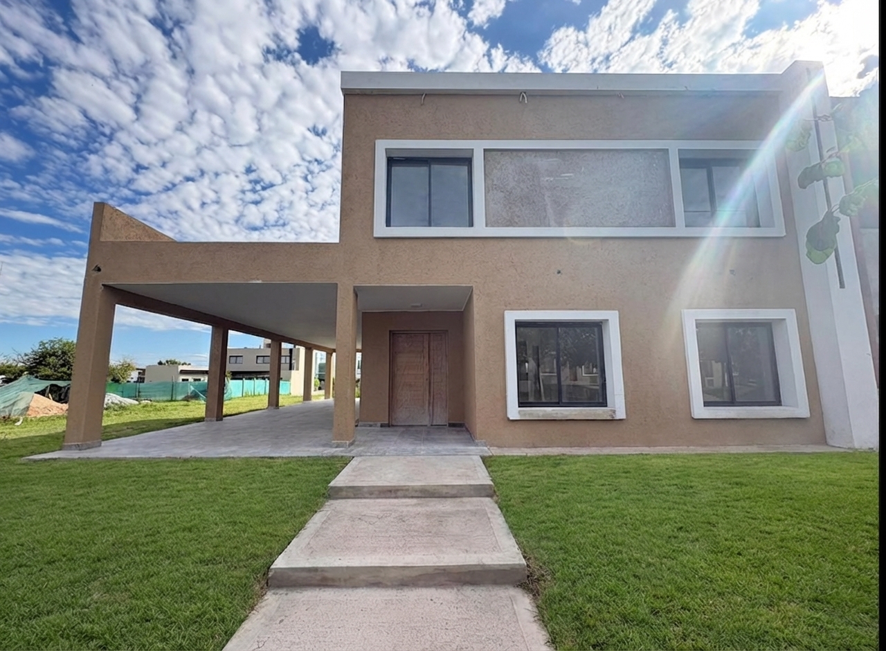 Casa de 4 ambientes en venta en Tejas 4 – USD 200.000 - foto 1