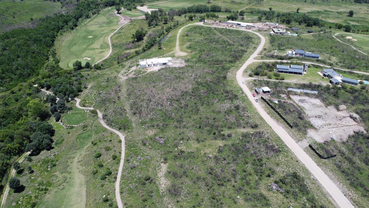 Terreno con terraza en venta en Ascochinga – USD 140.000 - foto 1