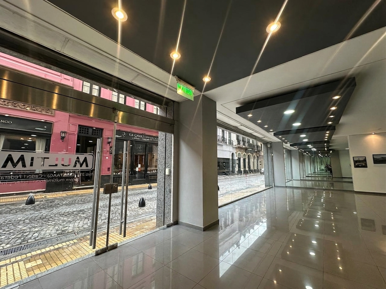 Comercio en venta · Monserrat Comercio en venta · Monserrat