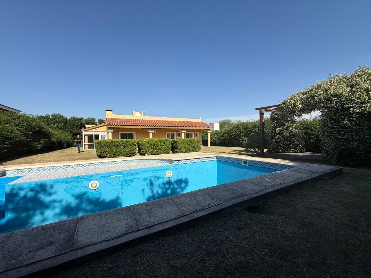 Casa en venta · Colón, Córdoba