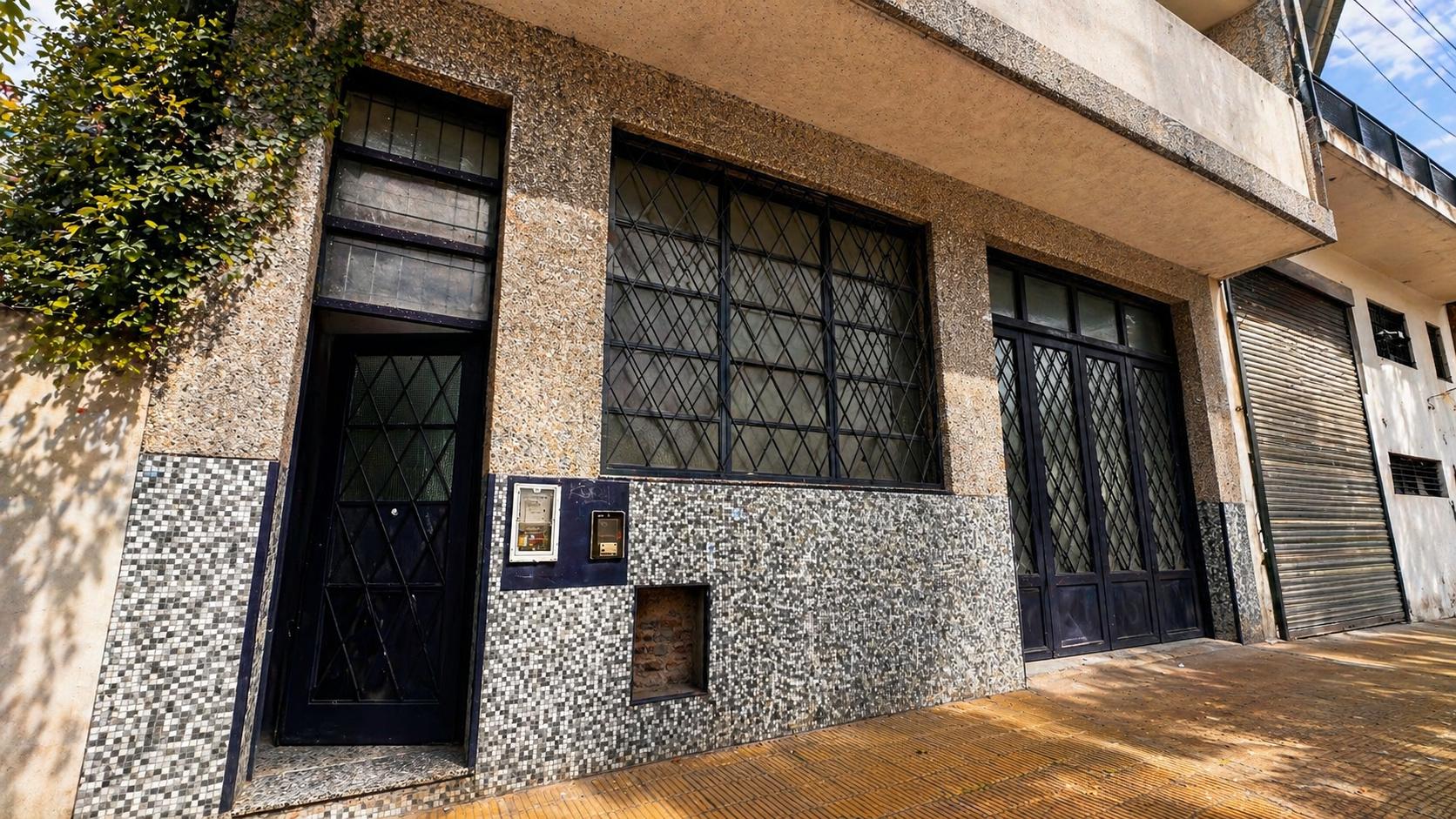 Edificio en alquiler · Ituzaingó Norte, Ituzaingó, GBA Oeste, Provincia de Buenos Aires