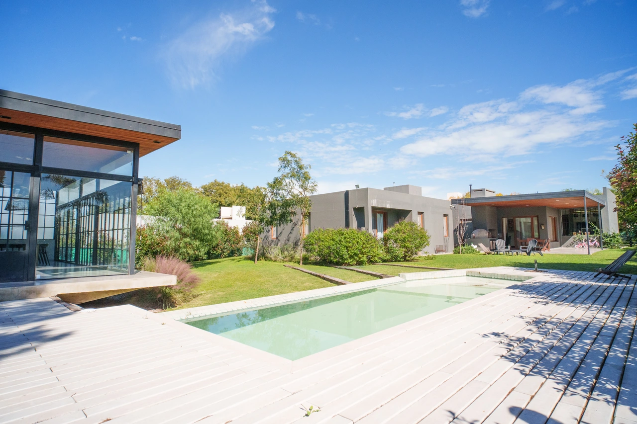 Casa en venta · Cañuelas Village II