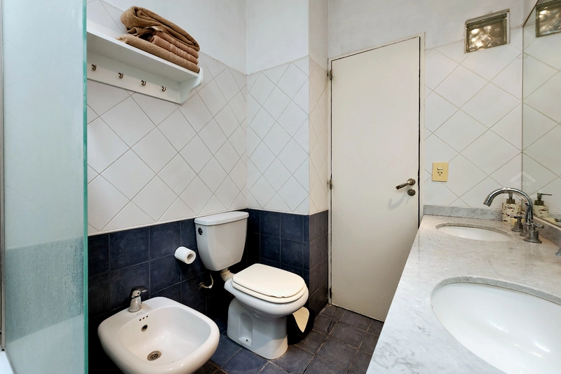baño 1 02.jpg