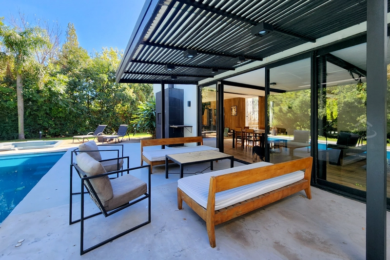 pergola 02.jpg