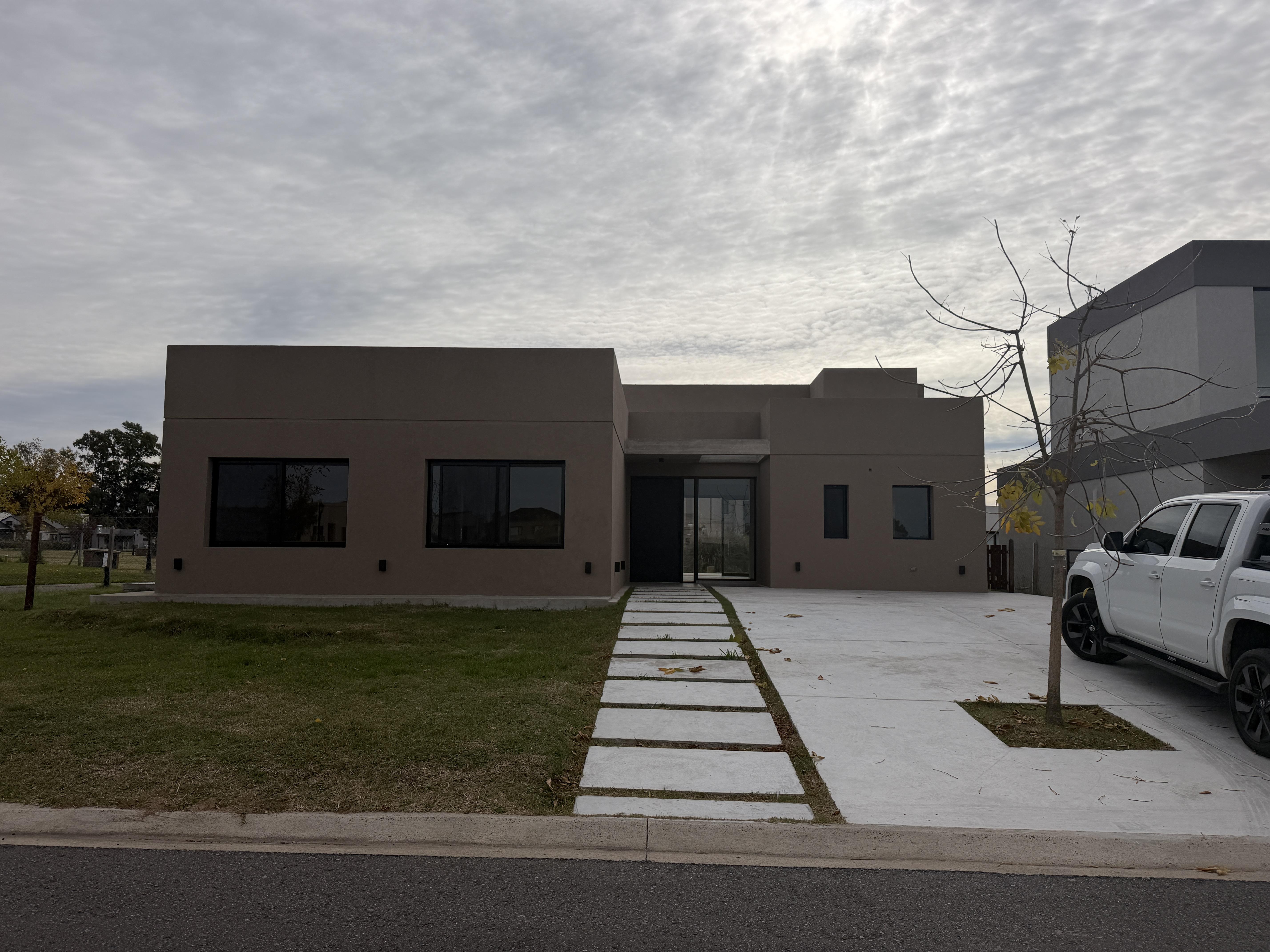 Casa en venta · Santo Tomas, Pilar, GBA Norte, Provincia de Buenos Aires