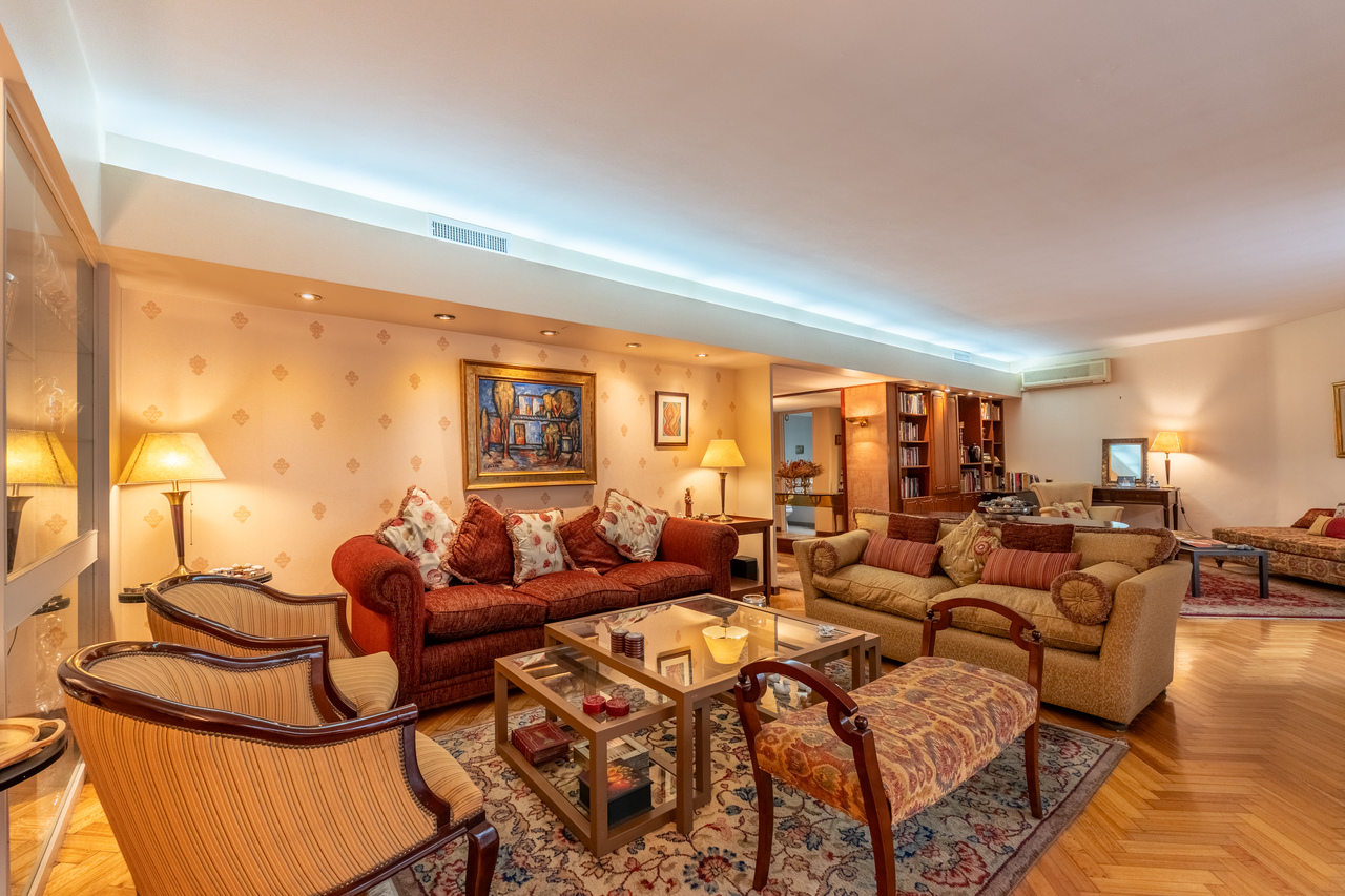 Departamento de 6 ambientes en venta en Recoleta - foto 1