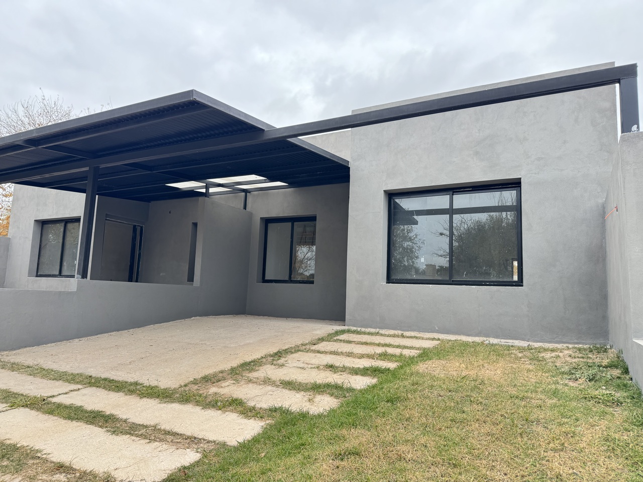 Casa de 3 ambientes en venta en Barrio Privado La Catalina - foto 1