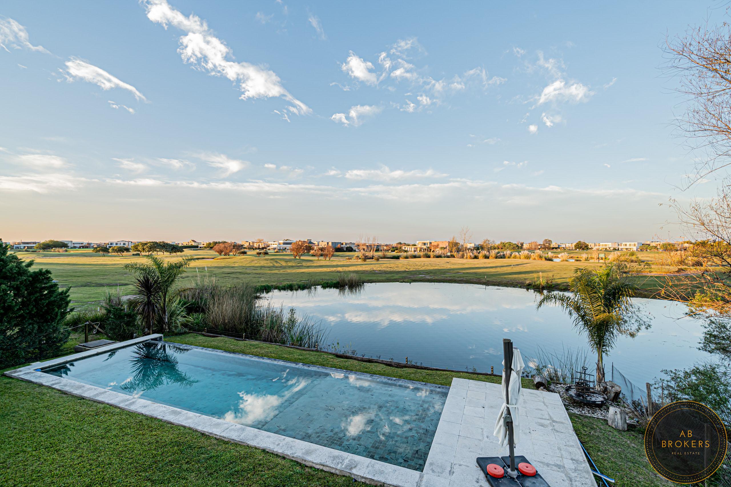 Casa en venta · El Canton - Golf, Escobar, GBA Norte, Provincia de Buenos Aires