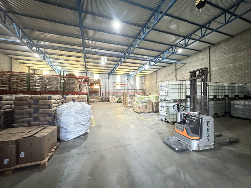 Planta industrial en alquiler · Villa Esquiú, Córdoba Capital, Córdoba