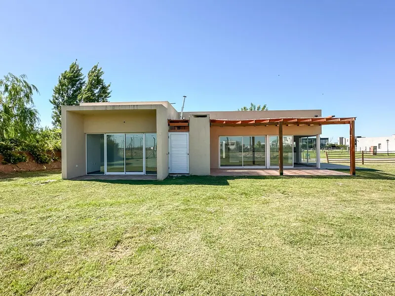 Casa en alquiler · San Sebastián, Pilar, GBA Norte, Provincia de Buenos Aires