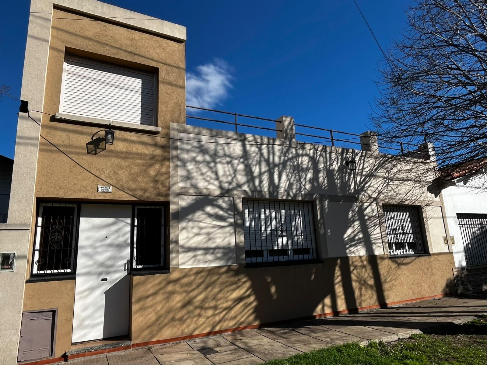 Casa en venta · Castelar Norte, Castelar, Morón, GBA Oeste, Provincia de Buenos Aires