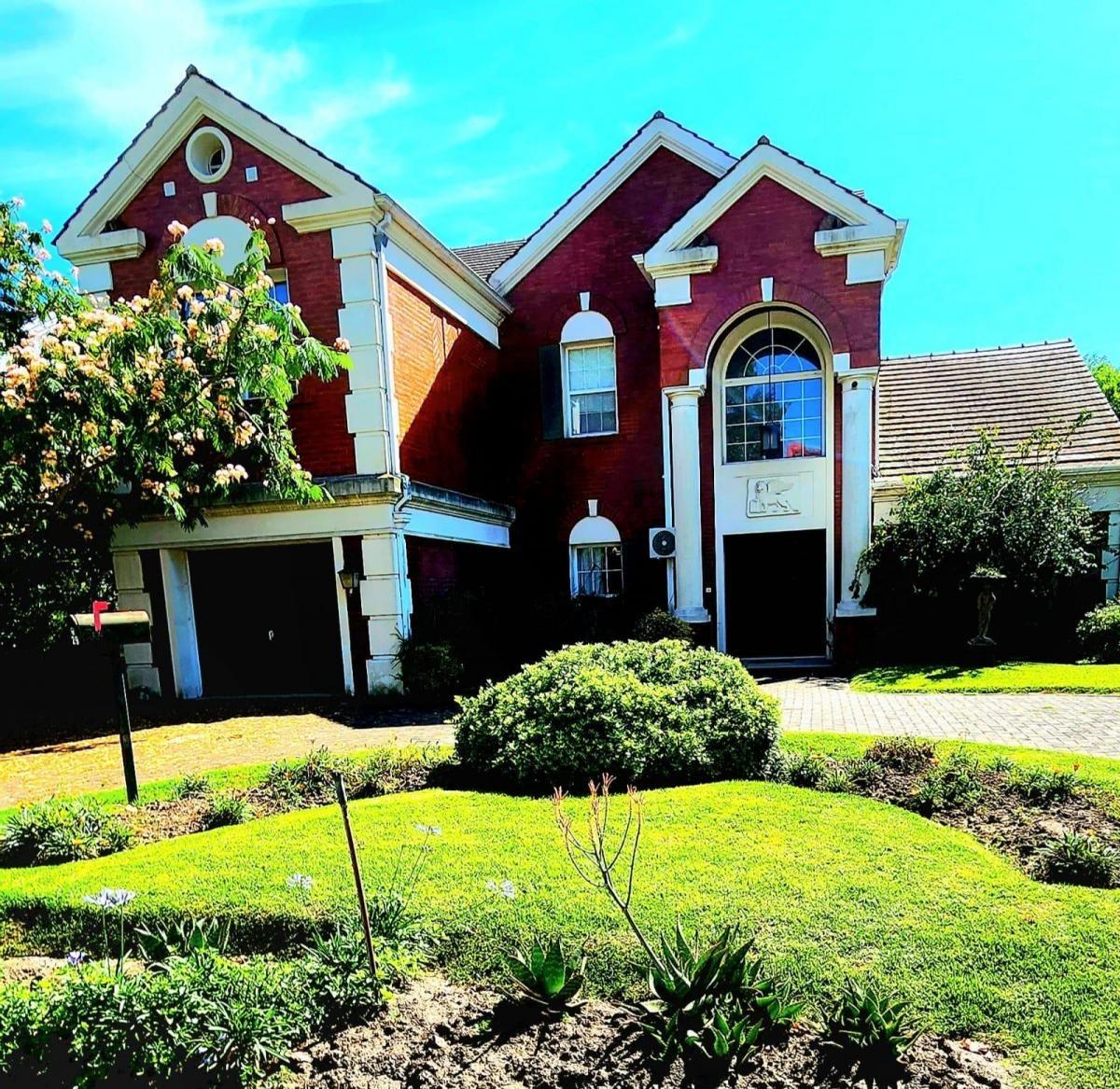 Casa en venta · La Lomada De Pilar, Pilar, GBA Norte, Provincia de Buenos Aires