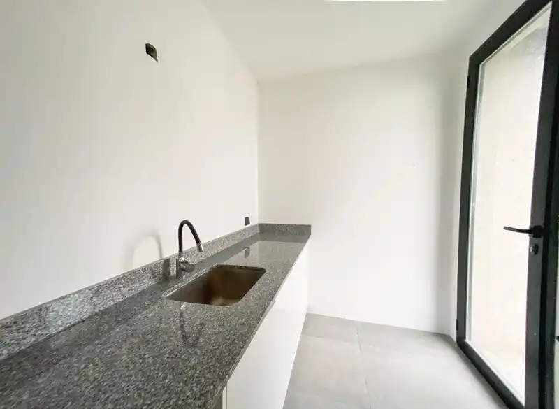 258173.jpg