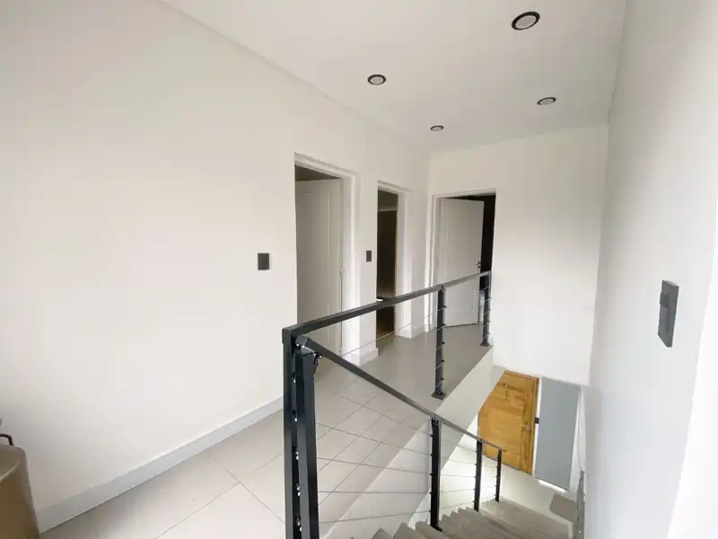 258342.jpg
