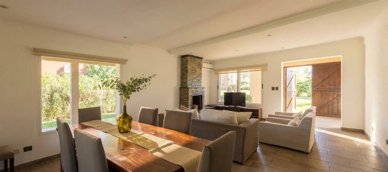 Casa en venta · Pilar Casa en venta · Pilar