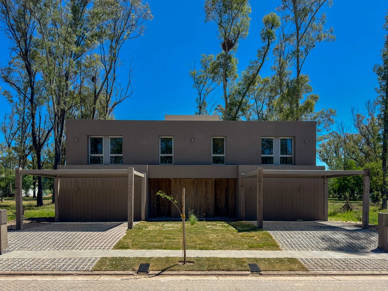 Exterior Horizontal 11.jpg