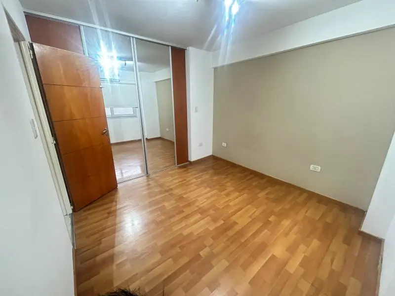 Departamento en alquiler · Caseros, Tres de Febrero, GBA Oeste, Provincia de Buenos Aires
