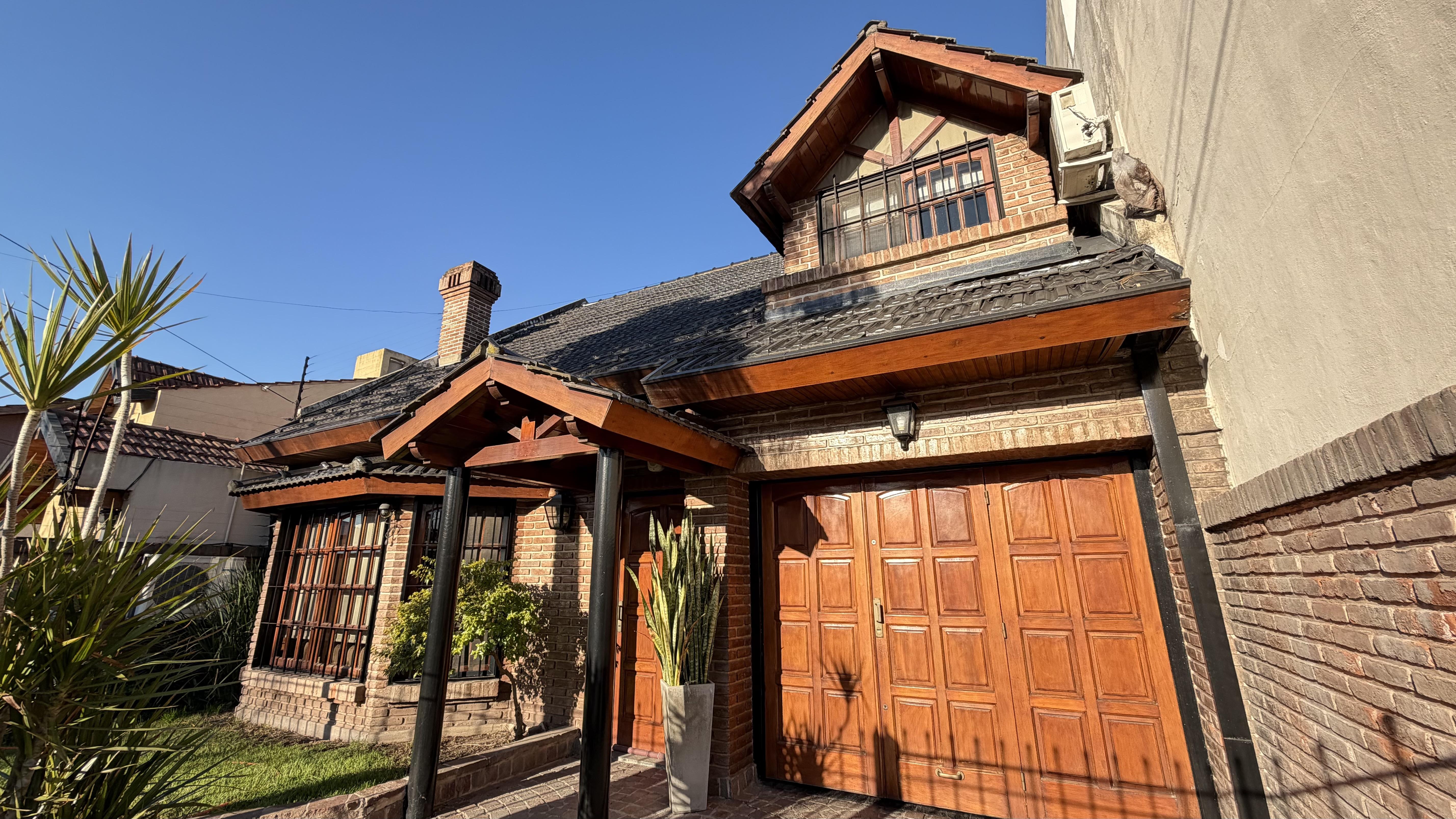 Casa en venta · Castelar Norte, Castelar, Morón, GBA Oeste, Provincia de Buenos Aires