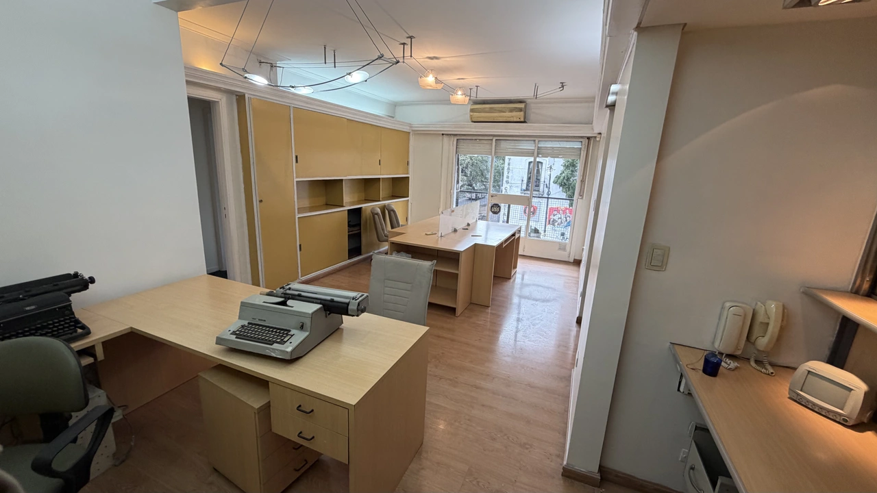 Oficina en venta · Monserrat Oficina en venta · Monserrat