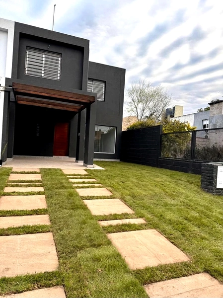 Casa en venta · Barrio Privado La Catalina, Córdoba Capital, Córdoba