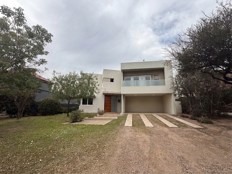 Casa en alquiler · Los Árboles, Valle Escondido, Córdoba Capital, Córdoba