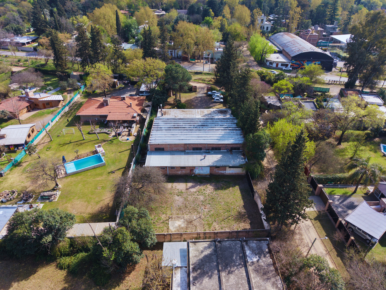 Depósito en venta en Villa Rivera Indarte – USD 275.000 - foto 1