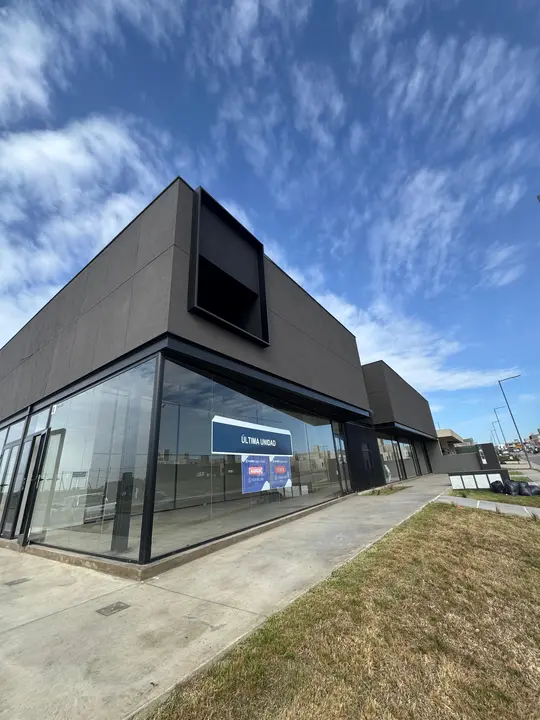 Comercio en alquiler · Docta