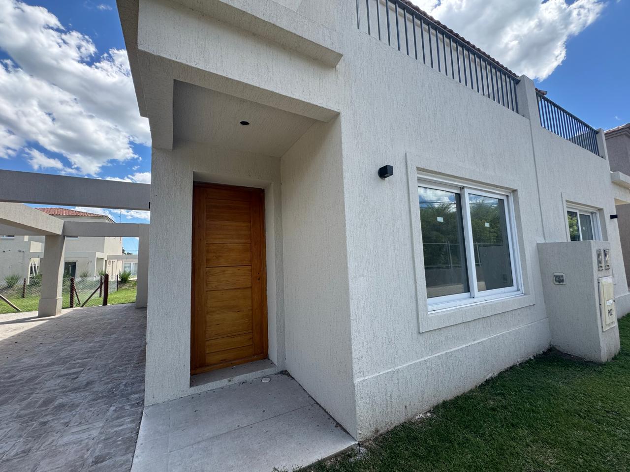 Casa en venta · Saravi Village, Pilar, GBA Norte, Provincia de Buenos Aires