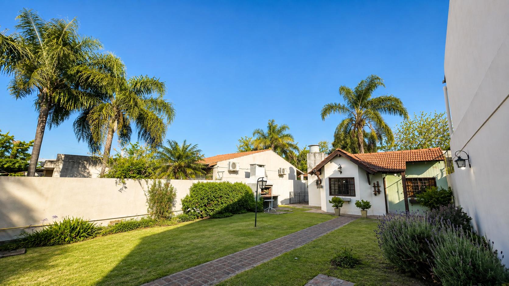 Casa en venta · Castelar Sur, Castelar, Morón, GBA Oeste, Provincia de Buenos Aires