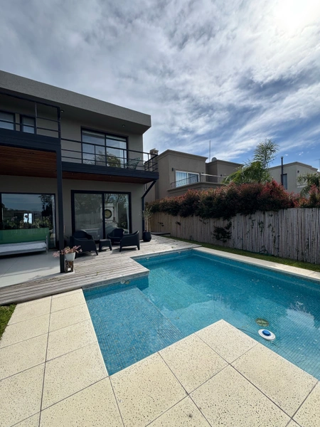 Casa en alquiler · Vila Marina II, Tigre, GBA Norte, Provincia de Buenos Aires