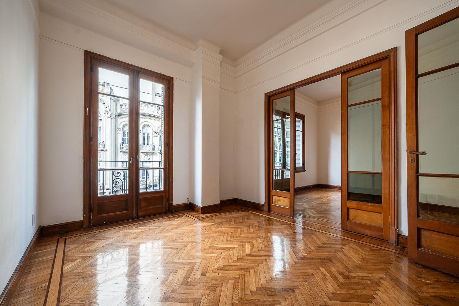 Oficina en venta · Retiro, CABA