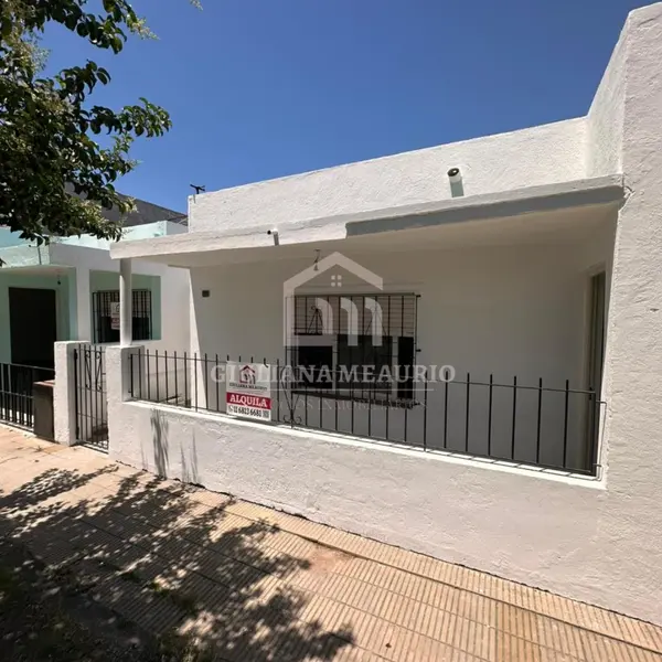 Casa en alquiler · Castelar Sur, Castelar, Morón, GBA Oeste, Provincia de Buenos Aires