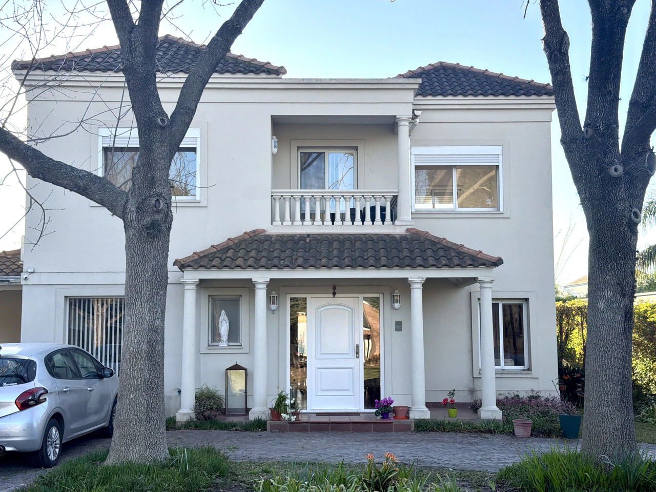 Casa en venta · Malvinas Argentinas Casa en venta · Malvinas Argentinas